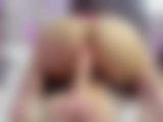 SaraRossi's Live Sex Cam Show