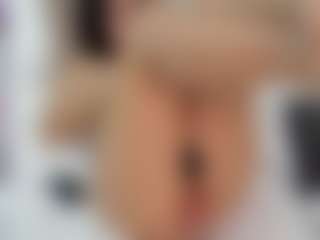 SaraRossi's Live Sex Cam Show