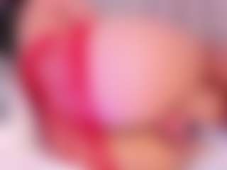 Live cam show with SaraRossi - Bedroom on Gym Cam Girls