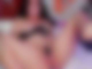 Live cam show with SaraRossi - Strip on fapnchat