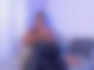 Live cam show with Zoey Monroe - Tittyfuck on Milfs Live