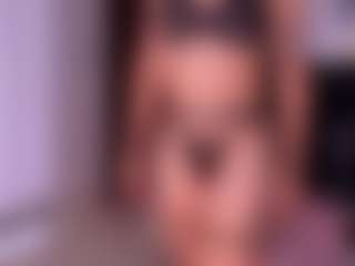 Live cam show with JulietteMoreau - Teen (18+) on CamwithHer