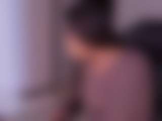 Live cam show with JulietteMoreau - Ass Bouncing on eurowanks.com