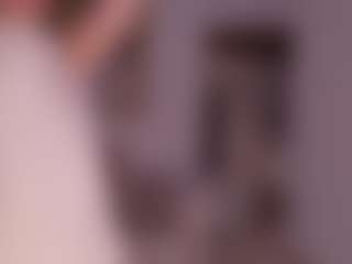 Live cam show with JulietteMoreau - Green Eyes on googirlz