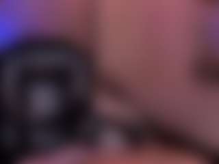 Live cam show with JulietteMoreau - Ass Bouncing on Soda Cam