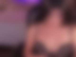 JulietteMoreau's Live Sex Cam Show