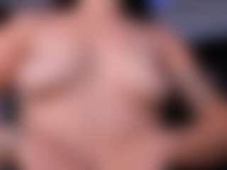 Live cam show with JulietteMoreau - Green Eyes on infinitiblacc.com