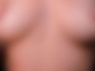 Live cam show with JulietteMoreau - Fingering on galaxygirlnitro.com