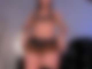 JulietteMoreau's Live Sex Cam Show