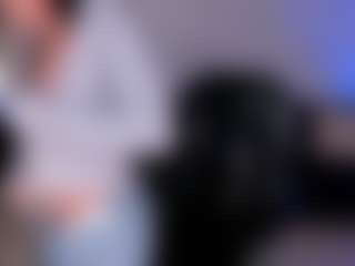 Live cam show with JulietteMoreau - Ass Bouncing on TeamSkeetLive