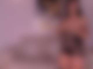 Live cam show with JulietteMoreau - White on xplaylive.com | colombia