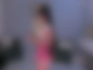 Live cam show with JulietteMoreau - Skinny on CamwithHer