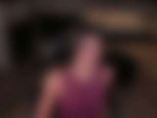 Live cam show with JulietteMoreau - Young Adult on Camsoda Late Night