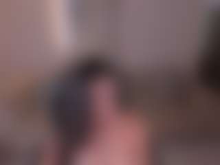 Live cam show with JulietteMoreau - Teen (18+) on Camsoda