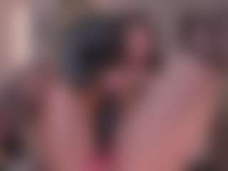 Live cam show with JulietteMoreau - Skinny on Camsoda