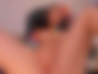 Live cam show with JulietteMoreau - Green Eyes on Soda Cam