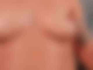 JulietteMoreau's Live Sex Cam Show