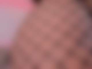 Live cam show with JulietteMoreau - HD on CamwithHer