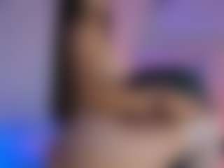 JulietteMoreau's Live Sex Cam Show
