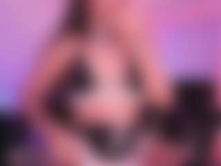 JulietteMoreau's Live Sex Cam Show