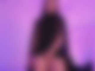 Live cam show with JulietteMoreau - Young Adult on Camsoda