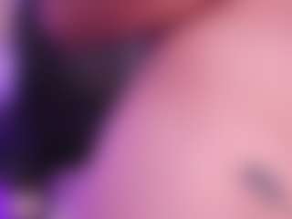 Live cam show with JulietteMoreau - Fingering on live18s.com