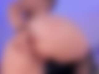 JulietteMoreau's Live Sex Cam Show