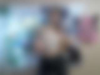 Live cam show with MechelleBabineau - Shaved on Camsoda