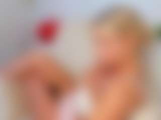 Live cam show with Stella-Leee - Daddy on live18s.com