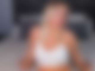 Live cam show with Stella-Leee - Body Massage on testsause.com