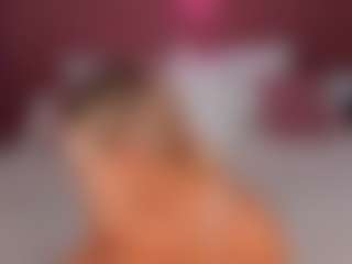 Live cam show with Stella-Leee - Sex on Camsoda