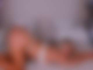 Live cam show with Stella-Leee - Sex on Camsoda