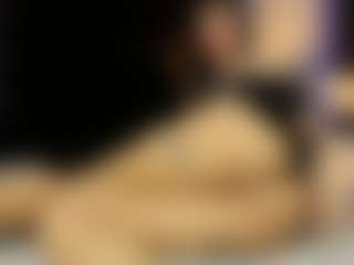 CuteMiaaa's Live Sex Cam Show