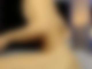 CuteMiaaa's Live Sex Cam Show