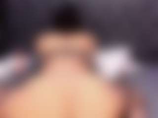 CuteMiaaa's Live Sex Cam Show