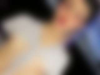 CuteMiaaa's Live Sex Cam Show