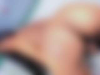 Live cam show with Daniiela-Foxx - Lean on CamwithHer