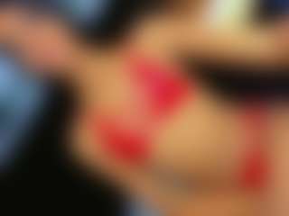 Live cam show with Daniiela-Foxx - Black Hair on Camsoda