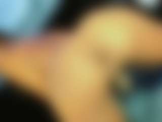 Live cam show with Daniiela-Foxx - Lean on Hubzter Live