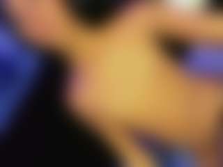 Live cam show with Daniiela-Foxx - Black on livesuperchat.net