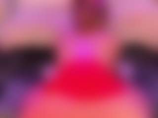 Live cam show with Tylla - Brown Hair on AdultVida.com