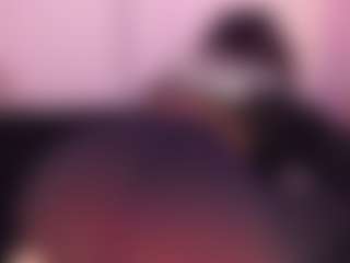 Live cam show with Tylla - Small Tits on Streamer API