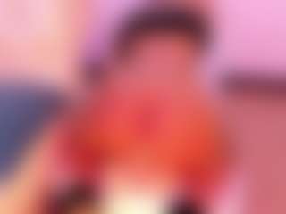 Live cam show with Tylla - Lovense Small Tits on makecum.org