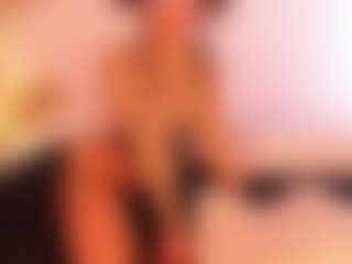 Live cam show with Tylla - Brown Hair on Camsoda