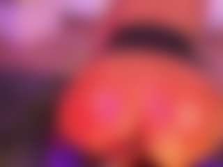 Live cam show with Tylla - Brown Eyes Brown Hair on Camsoda