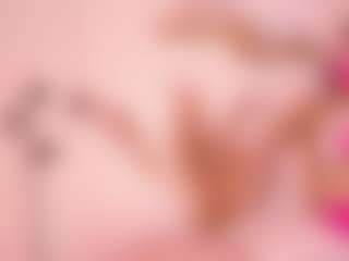 Live cam show with Tylla - Fingering on SxyPornLive