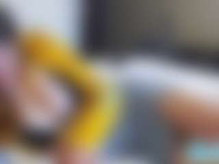 Live cam show with Kitty - Public on StripNow