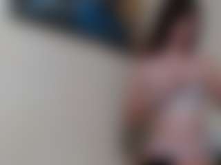 Live cam show with Kitty - Shaved Pussy Big Tits on WildCum