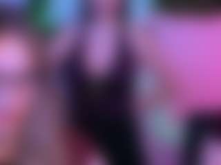 amalialowell's Live Sex Cam Show