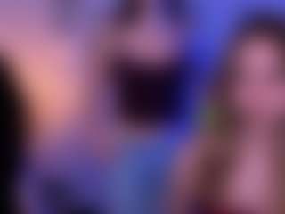 Live cam show with amalialowell - Spanking on camtv